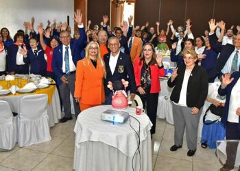 Fotos: Rubén Morales // Representantes de clubes rotarios de Oaxaca durante el Seminario de Membresía de la Zona 25 A.