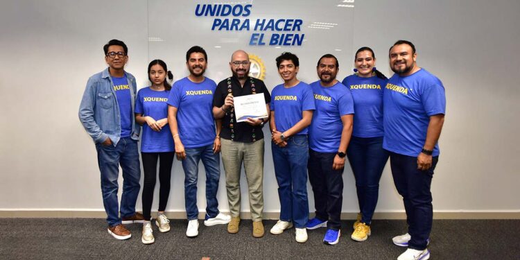 Fotos: Rubén Morales // Socios del club participaron activamente en la capacitación, reforzando su compromiso con la preparación y el servicio comunitario.