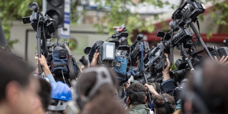 La violencia política de género se ha instrumentalizado para perpetuar el acoso jurídico a los periodistas.