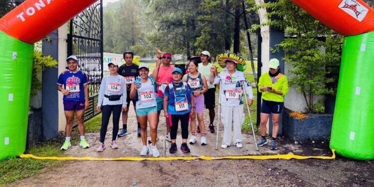 El maratón inició en Juxtlahuaca y culminó en Atenango.