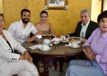 Foto: Rubén Morales // La familia compartió el desayuno y lo convirtieron en un momento especial.