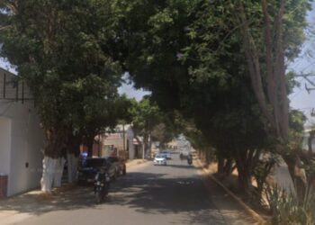 Ataque a balazos sacude Santa María Atzompa: un hombre asesinado mientras conducía su motocicleta