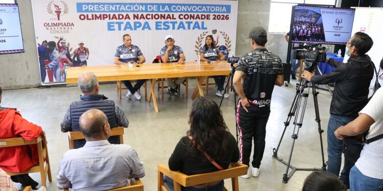 Fotos: Leobardo García Reyes // Al acto asistieron presidentes de asociaciones.