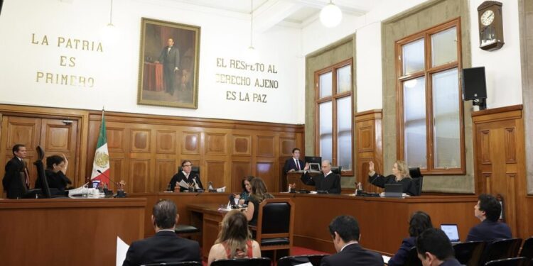 Protege la Corte libertad de expresión en columnas de opinión