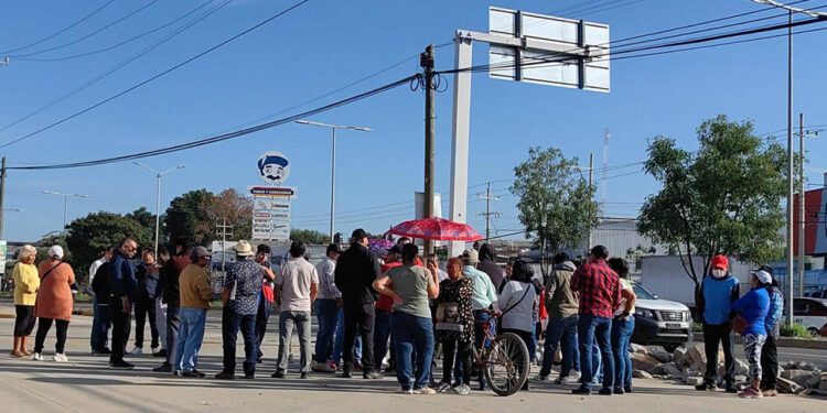 Foto: redes // Colonos de Viguera expusieron la necesidad de conocer los alcances y beneficios del proyecto.