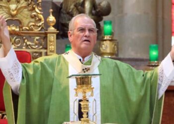 Foto: Adrián Gaytán // Convocó a las y los presentes a esforzarse para agrandar a Dios y conseguir la salvación.