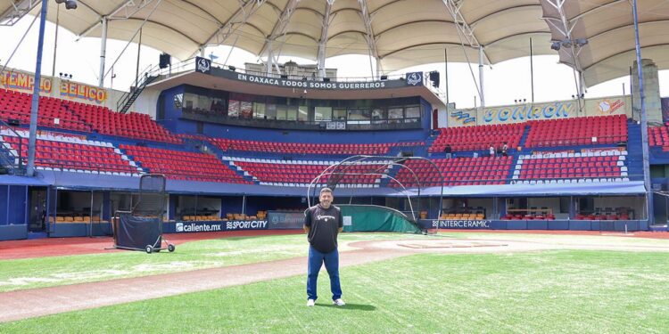 Fotos: Leobardo García Reyes // Desde su llegada, José Francisco ha estado atento al desarrollo del equipo.