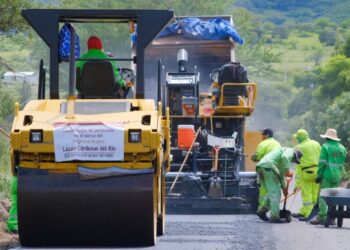 Que mejoran carreteras en Costa y Mixteca; ¿cuáles se beneficiarán?