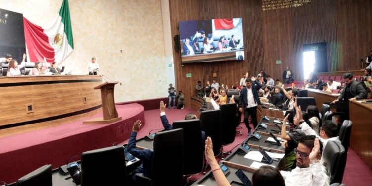 Revocación de mandato de Jara enciende al Congreso; costaría 350 mdp