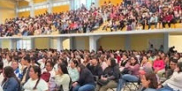 Marcha S-22 contra el Primer Informe; aún esperan 800 mdp que ofreció Sheinbaum
