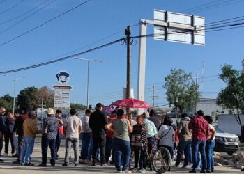 No inicia el paso a desnivel de Viguera y hay esbozo de protesta