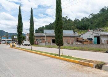 En Tlaxiaco, ¡se hizo la luz!; tendrá red de alumbrado con celdas solares