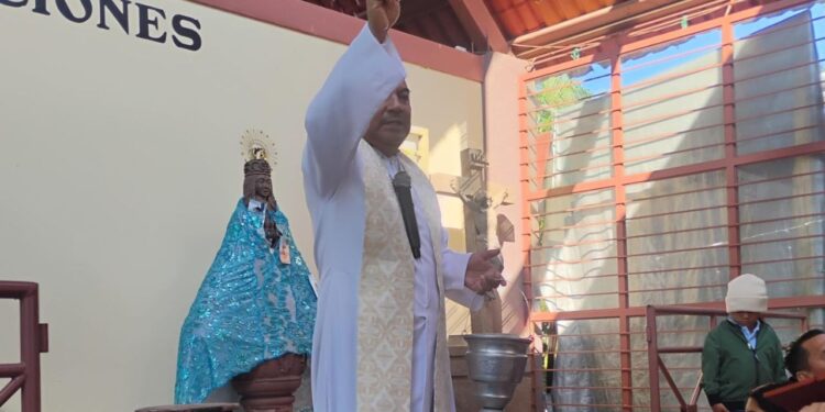 No hay agua en Juquila para bendiciones ni para bendecir
