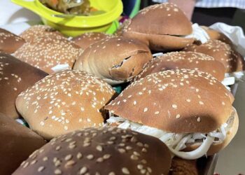 Durante la feria ofrecerán sus cemitas con distintas combinaciones.