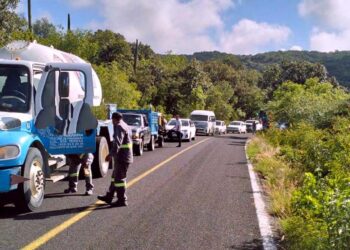 El accidente se suscitó en la carretera que comunica de Huajuapan a Santiago Juxtlahuaca.