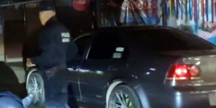 El conductor fue identificado como Jorge, conocido en la zona como “El Mudo”, de oficio hojalatero.