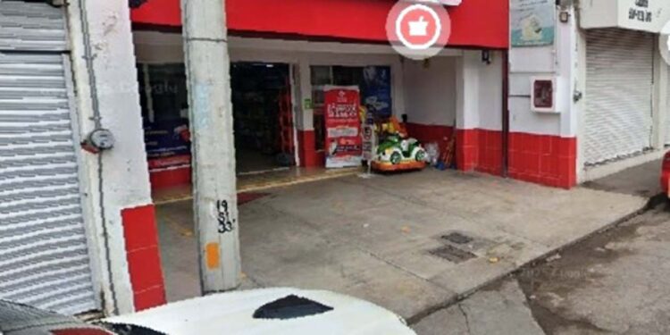 Elementos de la Policía Municipal le dieron alcance al sujeto y quedó detenido.