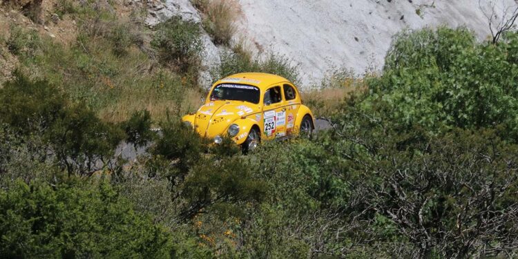 Fotos: Leobardo García Reyes // El Vocho Amarillo podría tener su tercera Carrera Panamericana.