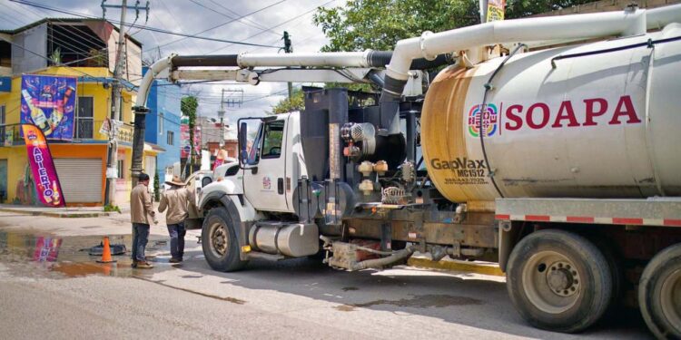 Emplean equipos Vactor y tecnología de video inspección para identificar y atender obstrucciones y daños en la infraestructura.