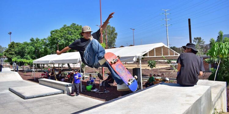 El torneo de Skateboarding reunió participantes de distintas edades y categorías.