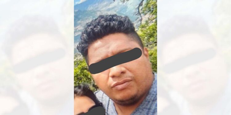 La detención se llevó a cabo a las afueras de una tienda Bodega Aurrerá en Teotitlán.