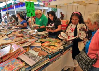 La Feria Intercultural ofrece espacios de venta de libros, talleres y actividades culturales.