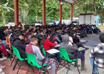 Los educandos continuarán recibiendo clases en los horarios normales.