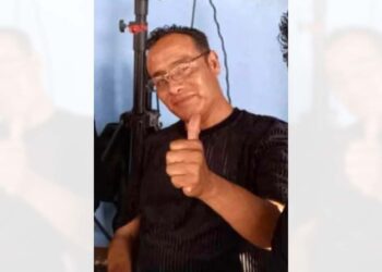 Músico y mototaxista César R. M., quien fuera baterista del grupo Son Mestizo.