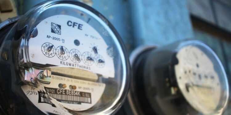 ¿Tu recibo de luz llega más caro? Podrías tener una fuga eléctrica o consumo fantasma en casa