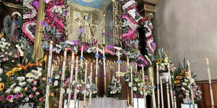 Tlaxiaco y Nochixtlán comunidades de la Mixteca alta tienen a la virgen de la Asunción como patrona.