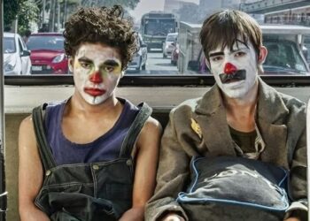 “Ojitos Mentirosos”: el trend viral de TikTok que mezcla maquillaje de payaso y crítica social