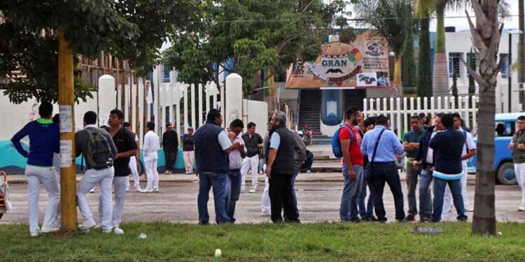 Foto: Archivo El Imparcial // Persiste la deserción escolar en el nivel superior, en Oaxaca.