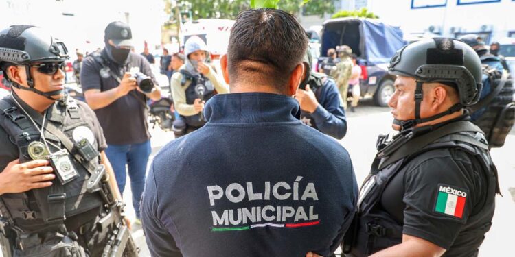 Trabajos de inteligencia detectaron que algunos elementos municipales tenían nexos con grupos criminales.