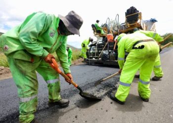 Plan Lázaro Cárdenas con 5.9 mil mdp para rehabilitar vías en la Mixteca