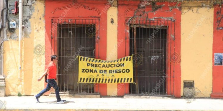 Detectan 63 inmuebles del centro de alto riesgo para la población