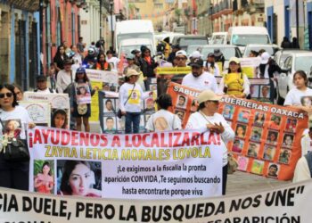 “Nadie escogió estar aquí”, lamentan víctimas en marcha por el Día de la Desaparición Forzada, en Oaxaca