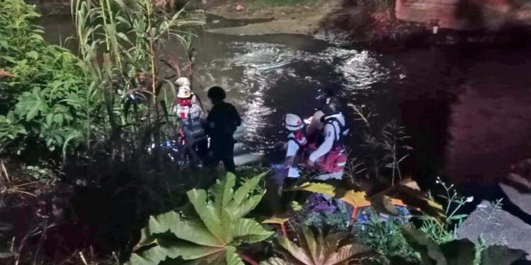 Se arroja un hombre de 57 años al Río Atoyac