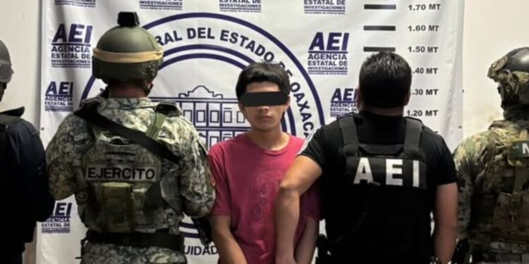 Droga, dinero y un detenido: cateos simultáneos sacuden la Costa de Oaxaca