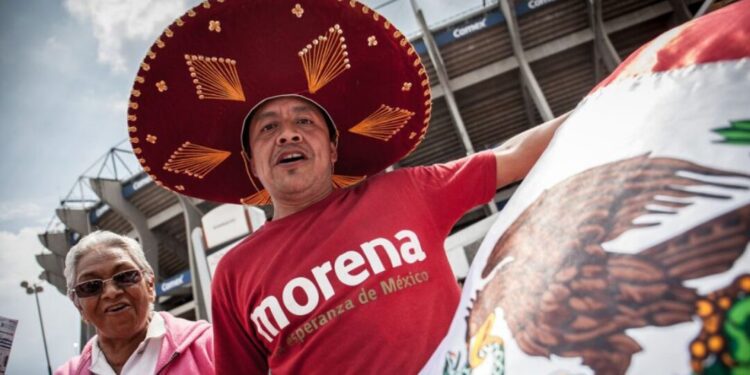 ¿Izquierda, derecha o centro? El enigma ideológico de Morena ante los ojos de sus votantes