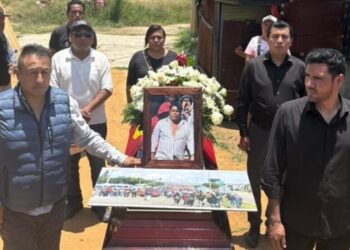 Entre homenajes y polémica, despiden a “Don Panchito”, líder de la 14 de Junio con historial criminal y político