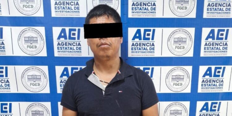Cae presunto líder de red de robo de autos en Oaxaca; operaban en el Centro y los trasladaban a la Mixteca