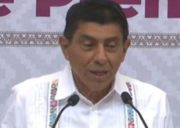 “Nunca más una calle con el nombre de un gobernador”: Jara promete reforma contra el culto al poder