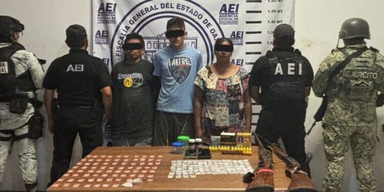 Drogas, armas y detenciones: operativos simultáneos revelan red criminal en la Costa de Oaxaca