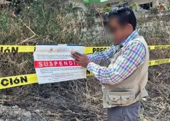 Autoridades municipales intensifican acciones para detectar y sancionar predios que generan focos de infección en Huajuapan.