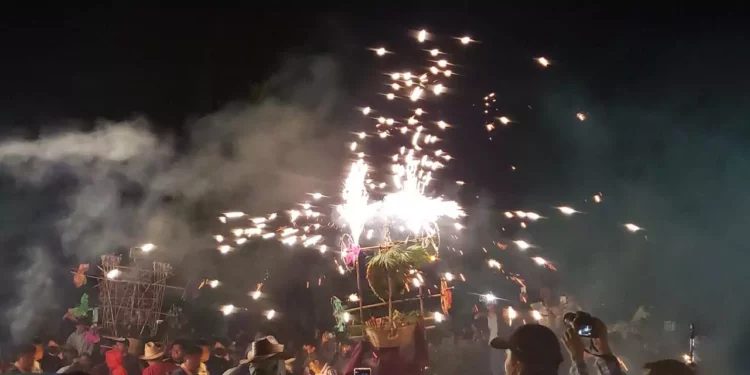 Autoridades municipales aseguran que el uso de pirotecnia ya fue regulado en un reglamento aprobado apenas la semana pasada.