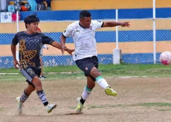 Fotos: Leobardo García Reyes // Edilberto Santiago, autor del gol del triunfo.