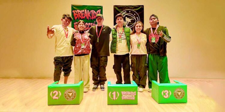 El breaking o break dance es un deporte urbano.