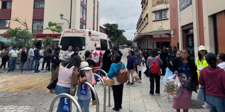 El incidente ha reencendido el debate sobre la regulación de las calendas y la pirotecnia en la capital oaxaqueña.