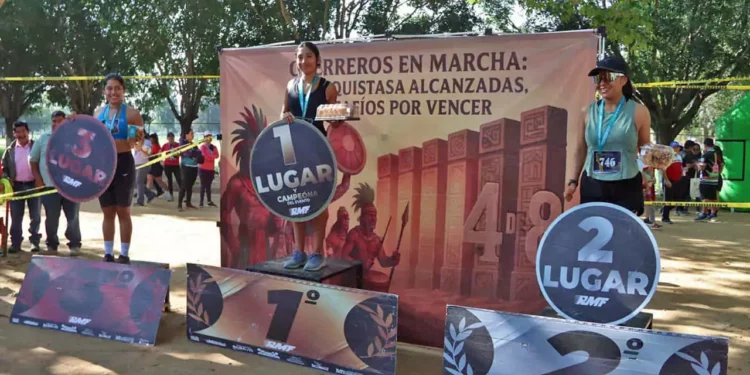 Los primeros lugares de la rama femenil.