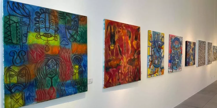El propósito es generar un diálogo entre distintas generaciones de artistas que, pese a la diversidad de estilos y trayectorias, comparten un mismo origen: Oaxaca.